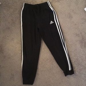 Adidas boys medium sweatpants